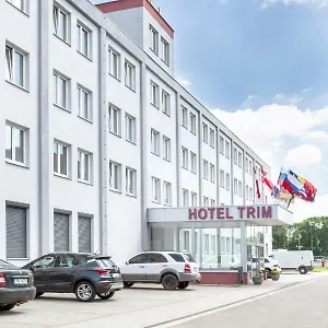 2* Hotel Trim